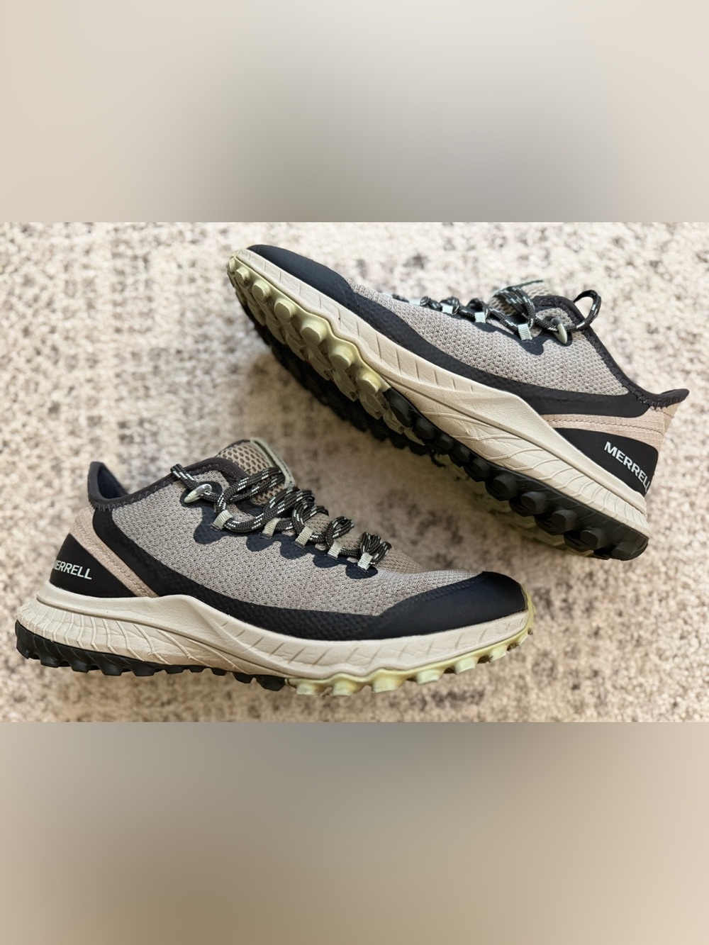 Merrell Womens Athletic Shoes Sz 8